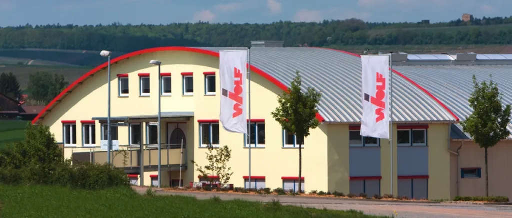 Firmengebäude | Wolf ist Hersteller und Anbieter innovativer Rundtakt- und Lineartaktmaschinen